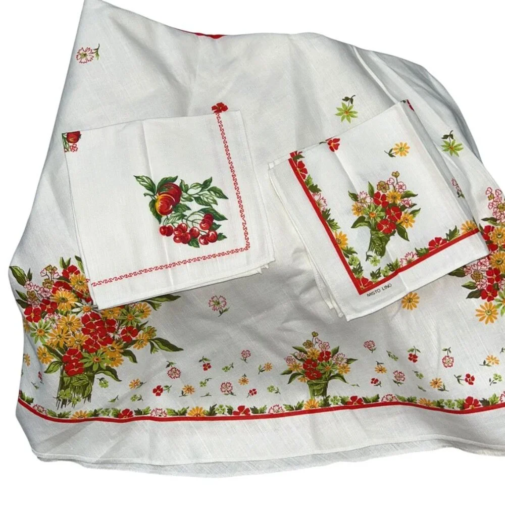 NEW 100% Linen Poland red yellow floral print 2 napkins table cloth 70 inch roun